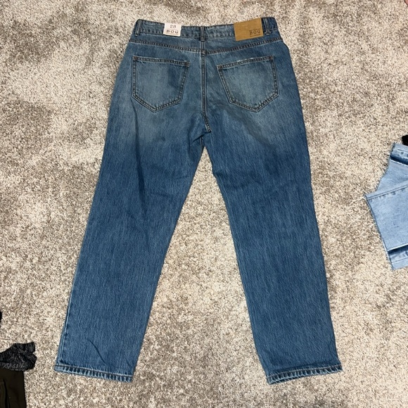 NWT BAND OF GYPSIES QUINN CROP Distressed Ripped Denim Jeans SIZE 28 - Picture 5 of 11